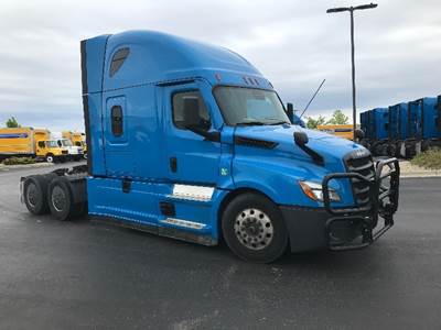 Freightliner Cascadia 126 Sleeper Semi Truck - 72" Integral Sleeper, 455HP, 12 Speed Automatic