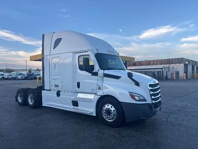 Freightliner Cascadia 126 Sleeper Semi Truck - 72" Integral Sleeper, 455HP, 12 Speed Automatic