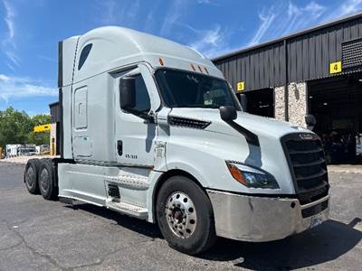 Freightliner Cascadia 126 Sleeper Semi Truck - 72" Integral Sleeper, 455HP, 12 Speed Automatic