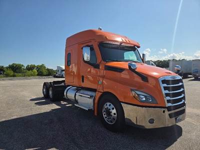 Freightliner Cascadia 126 Sleeper Semi Truck - 60" Integral Sleeper, Cummins 450HP, 10 Speed Manual
