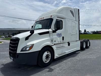 Freightliner Cascadia 126 Sleeper Semi Truck - 72" Integral Sleeper, 455HP, 12 Speed Automatic