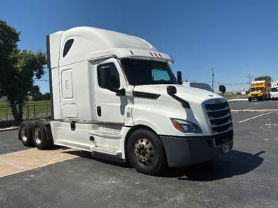 Freightliner Cascadia 126 Sleeper Semi Truck - 72" Integral Sleeper, 455HP, 12 Speed Automatic