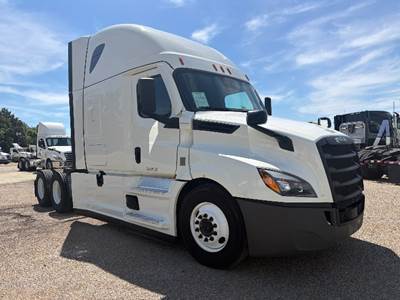 Freightliner Cascadia 126 Sleeper Semi Truck - 72" Integral Sleeper, 455HP, 12 Speed Automatic
