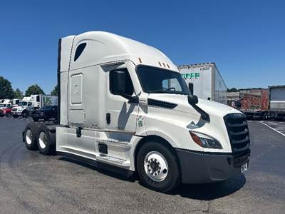 Freightliner Cascadia 126 Sleeper Semi Truck - 72" Integral Sleeper, 455HP, 12 Speed Automatic