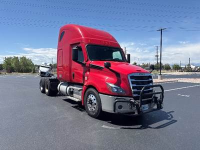 Freightliner Cascadia 126 Sleeper Semi Truck - 72" Integral Sleeper, 455HP, 12 Speed Automatic