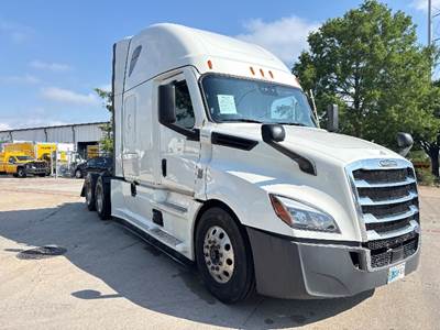 Freightliner Cascadia 126 Sleeper Semi Truck - 72" Integral Sleeper, 455HP, 12 Speed Automatic