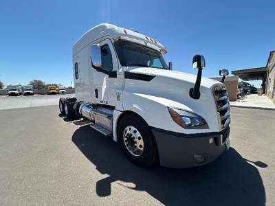 Freightliner Cascadia 126 Sleeper Semi Truck - 72" Integral Sleeper, 455HP, 12 Speed Automatic