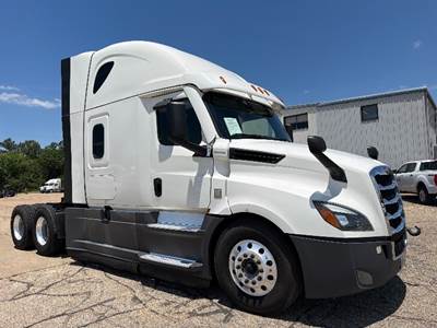 Freightliner Cascadia 126 Sleeper Semi Truck - 72" Integral Sleeper, 410HP, 12 Speed Automatic