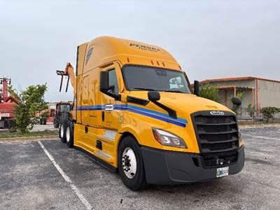 Freightliner Cascadia 126 Sleeper Semi Truck - 72" Integral Sleeper, 455HP, 12 Speed Automatic