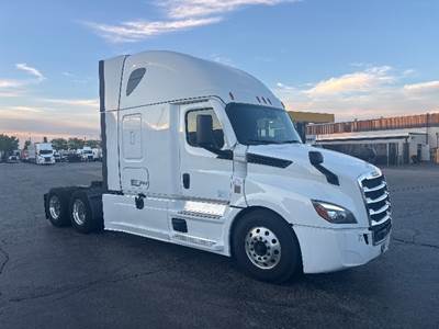 Freightliner Cascadia 126 Sleeper Semi Truck - 72" Integral Sleeper, 455HP, 12 Speed Automatic