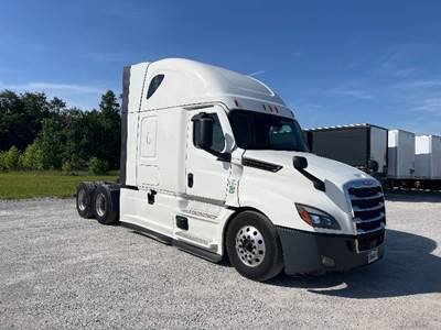 Freightliner Cascadia 126 Sleeper Semi Truck - 72" Integral Sleeper, 455HP, 12 Speed Automatic