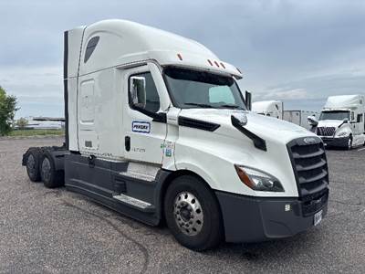Freightliner Cascadia 126 Sleeper Semi Truck - 72" Integral Sleeper, 455HP, 12 Speed Automatic