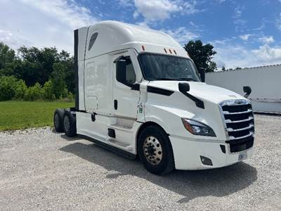 Freightliner Cascadia 126 Sleeper Semi Truck - 72" Integral Sleeper, 455HP, 12 Speed Automatic