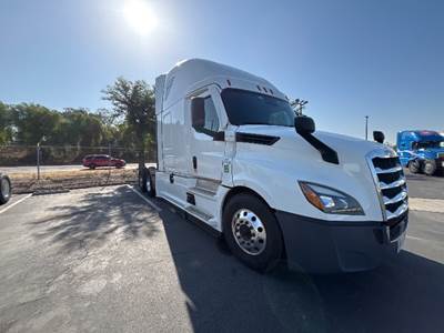 Freightliner Cascadia 126 Sleeper Semi Truck - 72" Integral Sleeper, 455HP, 12 Speed Automatic