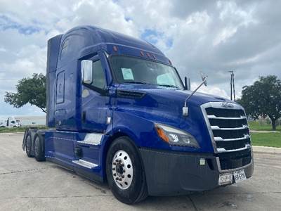 Freightliner Cascadia 126 Sleeper Semi Truck - 72" Integral Sleeper, 455HP, 12 Speed Automatic