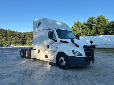 Freightliner Cascadia 126 Sleeper Semi Truck - 72" Integral Sleeper, 455HP, 12 Speed Automatic