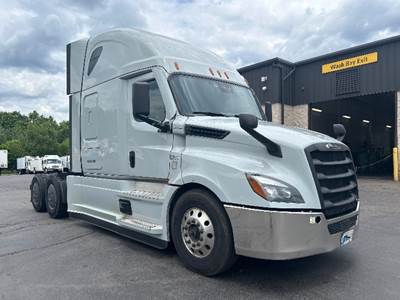 Freightliner Cascadia 126 Sleeper Semi Truck - 72" Integral Sleeper, 455HP, 12 Speed Automatic