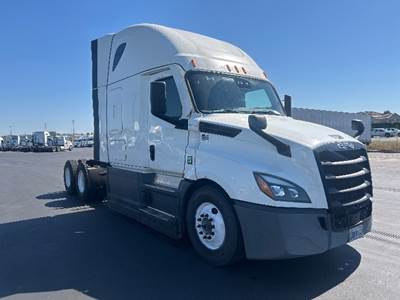 Freightliner Cascadia 126 Sleeper Semi Truck - 72" Integral Sleeper, 450HP, 12 Speed Automatic