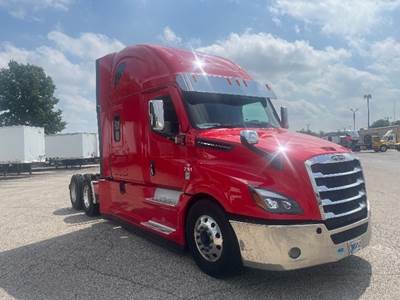Freightliner Cascadia 126 Sleeper Semi Truck - 72" Integral Sleeper, 455HP, 12 Speed Automatic