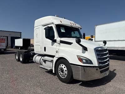 Freightliner Cascadia 126 Sleeper Semi Truck - 48" Integral Sleeper, 450HP, 6 Speed Automatic
