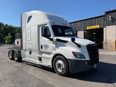 Freightliner Cascadia 126 Sleeper Semi Truck - 72" Integral Sleeper, 455HP, 12 Speed Automatic