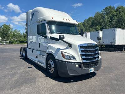 Freightliner Cascadia 126 Sleeper Semi Truck - 72" Integral Sleeper, 455HP, 12 Speed Automatic