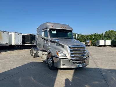 Freightliner Cascadia 126 Sleeper Semi Truck - 60" Integral Sleeper, 455HP, 10 Speed Manual