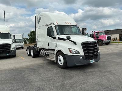 Freightliner Cascadia 126 Sleeper Semi Truck - 72" Integral Sleeper, 450HP, 12 Speed Automatic
