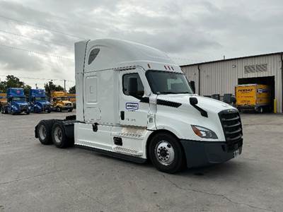 Freightliner Cascadia 126 Sleeper Semi Truck - 72" Integral Sleeper, 455HP, 12 Speed Automatic