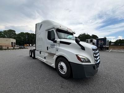 Freightliner Cascadia 126 Sleeper Semi Truck - 72" Integral Sleeper, 455HP, 12 Speed Automatic