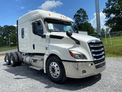 Freightliner Cascadia 126 Sleeper Semi Truck - 60" Integral Sleeper, 455HP, 12 Speed Automatic