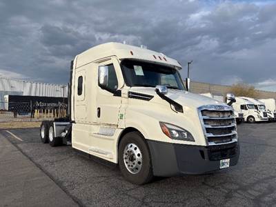 Freightliner Cascadia 126 Sleeper Semi Truck - 60" Integral Sleeper, 455HP, 10 Speed Manual