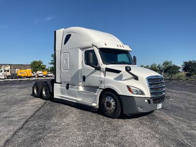 Freightliner Cascadia 126 Sleeper Semi Truck - 72" Integral Sleeper, 455HP, 12 Speed Automatic