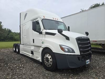 Freightliner Cascadia 126 Sleeper Semi Truck - 72" Integral Sleeper, 455HP, 12 Speed Automatic