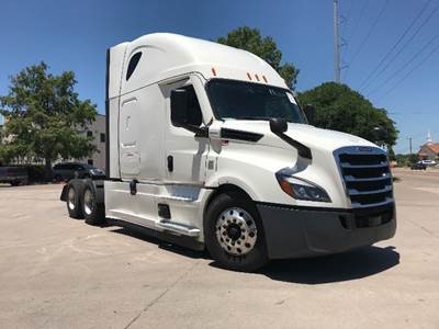 Freightliner Cascadia 126 Sleeper Semi Truck - 72" Integral Sleeper, 455HP, 12 Speed Automatic