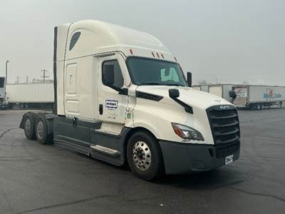 Freightliner Cascadia 126 Sleeper Semi Truck - 72" Integral Sleeper, 455HP, 12 Speed Automatic
