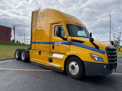 Freightliner Cascadia 126 Sleeper Semi Truck - 72" Integral Sleeper, 455HP, 12 Speed Automatic