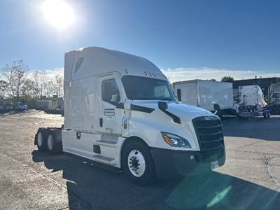 Freightliner Cascadia 126 Sleeper Semi Truck - 72" Integral Sleeper, 455HP, 12 Speed Automatic