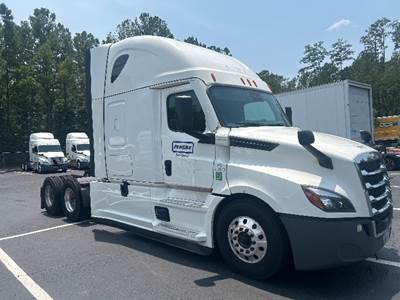 Freightliner Cascadia 126 Sleeper Semi Truck - 72" Integral Sleeper, 455HP, 12 Speed Automatic