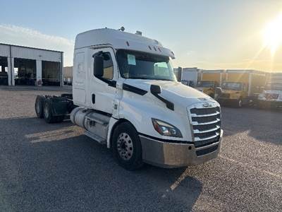 Freightliner Cascadia 126 Sleeper Semi Truck - 48" Integral Sleeper, 450HP, 6 Speed Automatic