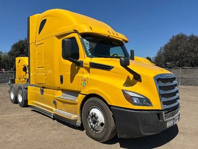 Freightliner Cascadia 126 Sleeper Semi Truck - 72" Integral Sleeper, 455HP, 12 Speed Automatic