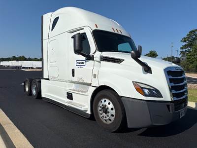 Freightliner Cascadia 126 Sleeper Semi Truck - 72" Integral Sleeper, 400HP, 12 Speed Automatic