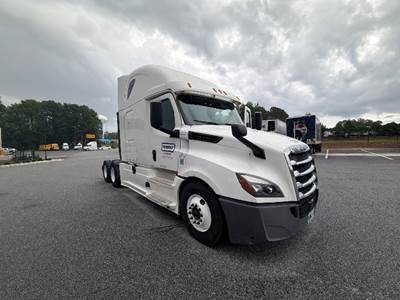Freightliner Cascadia 126 Sleeper Semi Truck - 72" Integral Sleeper, 455HP, 12 Speed Automatic