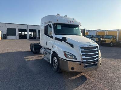 Freightliner Cascadia 126 Sleeper Semi Truck - 48" Integral Sleeper, 450HP, 6 Speed Automatic