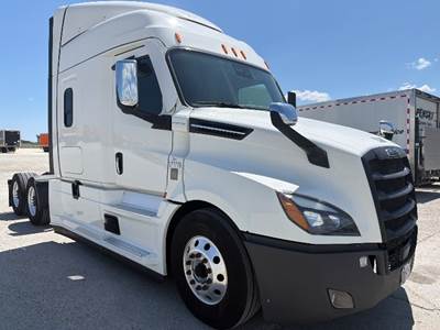 Freightliner Cascadia 126 Sleeper Semi Truck - 72" Integral Sleeper, 450HP, 12 Speed Automatic