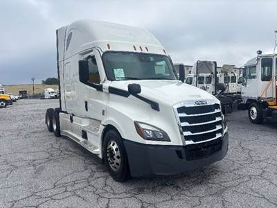 Freightliner Cascadia 126 Sleeper Semi Truck - 72" Integral Sleeper, 455HP, 12 Speed Automatic