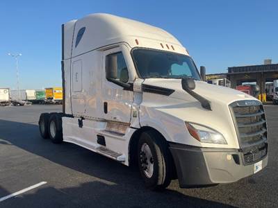 Freightliner Cascadia 126 Sleeper Semi Truck - 72" Integral Sleeper, 455HP, 12 Speed Automatic