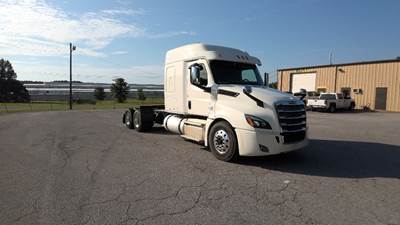Freightliner Cascadia 126 Sleeper Semi Truck - 60" Integral Sleeper, 455HP, 12 Speed Automatic