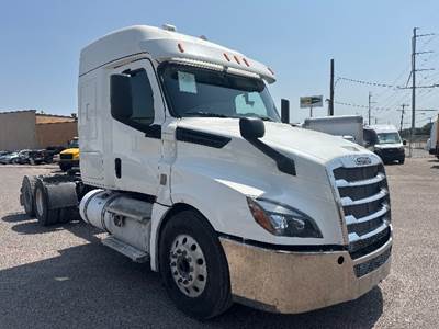Freightliner Cascadia 126 Sleeper Semi Truck - 48" Integral Sleeper, 450HP, 6 Speed Automatic