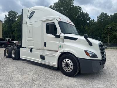 Freightliner Cascadia 126 Sleeper Semi Truck - 72" Integral Sleeper, 455HP, 12 Speed Automatic